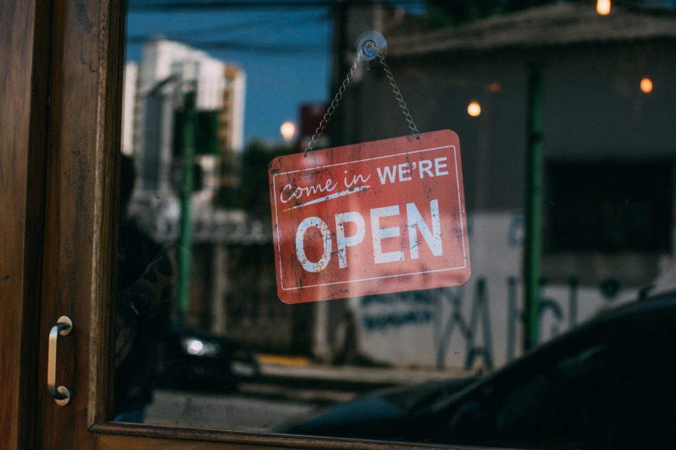 come in we are open sign